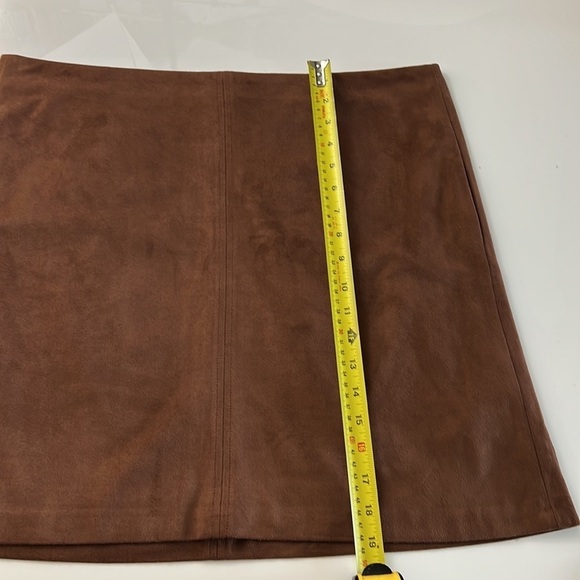ESPRIT Brown Faux Suede Fully Lined Skirt with Pockets NWT - Picture 10 of 12